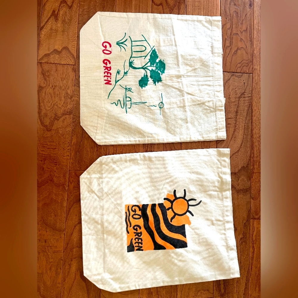 New in Package Pair of GO GREEN Printed Plain Canvas Tote Bags